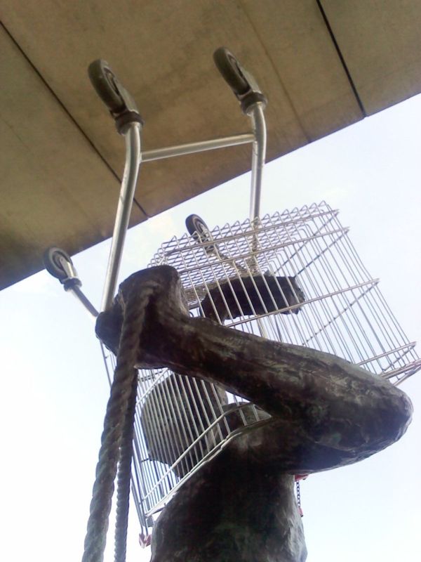 NANTES : ECOLOGIE, CONSO A L'OREE DU CNAM, photos...