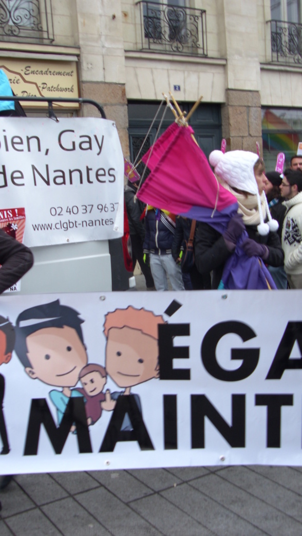 MANIF NANTES CENTRE LGBT : EGALITE MAINTENANT!