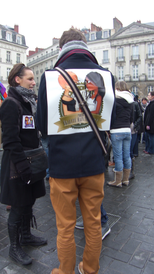 MANIF NANTES CENTRE LGBT : EGALITE MAINTENANT!