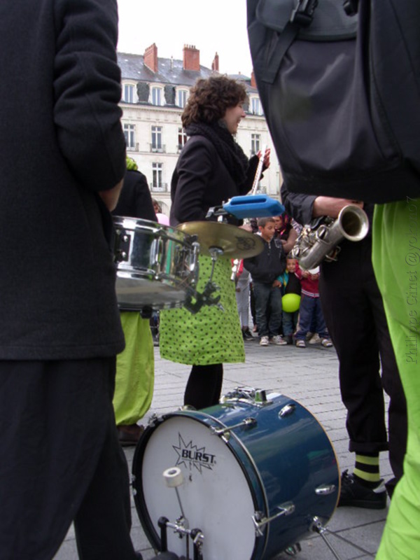 Le collectif Romeurope invitait à la fête  ce samedi 22 mars. Un succès (1ère partie)