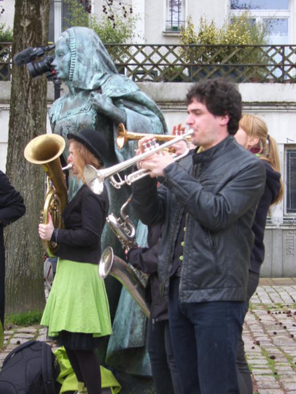 Le collectif Romeurope invitait à la fête  ce samedi 22 mars. Un succès (1ère partie)