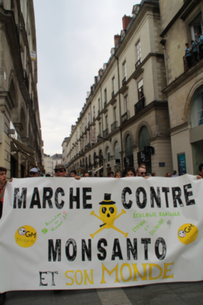 Marche contre MONSANTO à #Nantes Marche contre MONSANTO à #Nantes