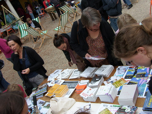 DANSE DES LIVRES A LA MAISON DE QUARTIER DE L ILE DE NANTES