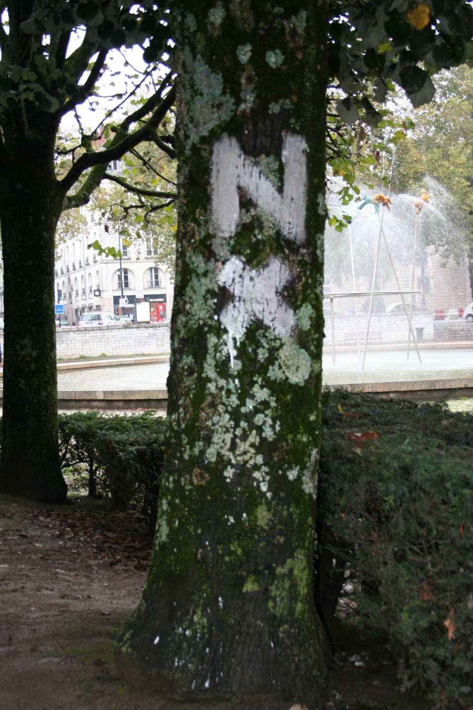 Philippeginet/Ecolightnews. 2012