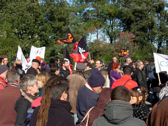 NANTES EXPULSIONS. "UN TOIT POUR TOUTES ET TOUS : MANIF  DU 27 OCT 2012