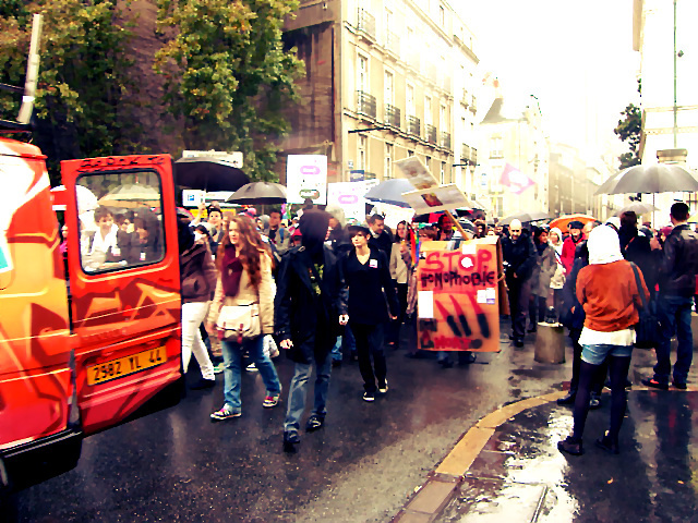 NANTES  : MARIAGE POUR TOUS! MANIFESTATION AUJOURD'HUI 17 NOVEMBRE