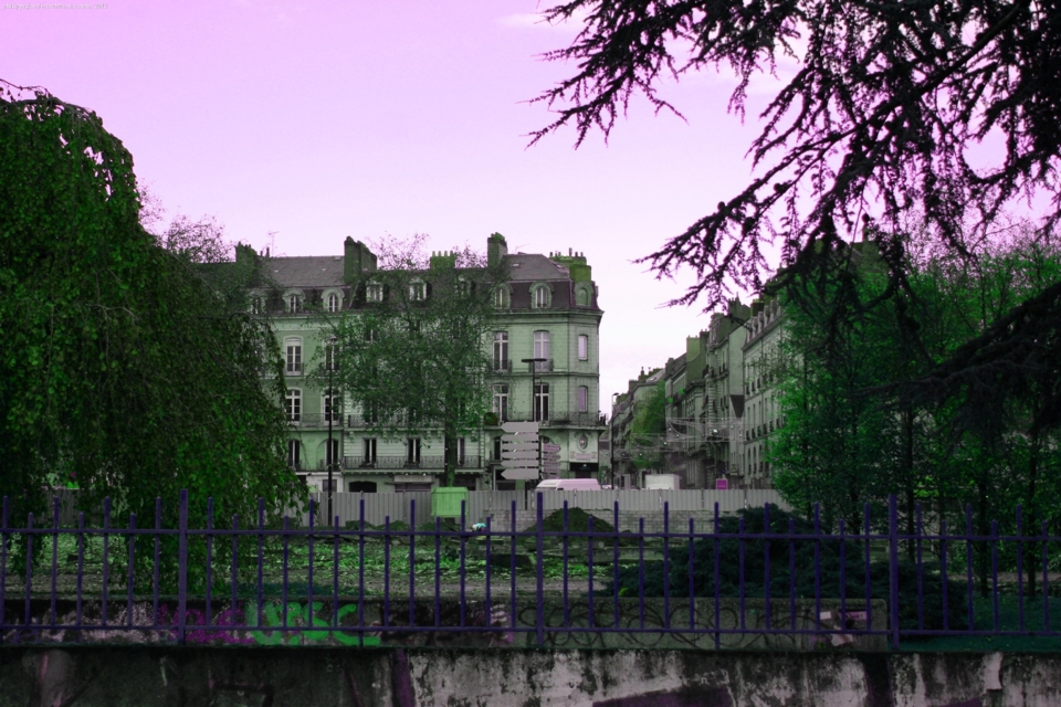 ELISA MERCOEUR A NANTES : LE SQUARE VERT DE RAGE ELISA MERCOEUR A NANTES : LE SQUARE VERT DE RAGE