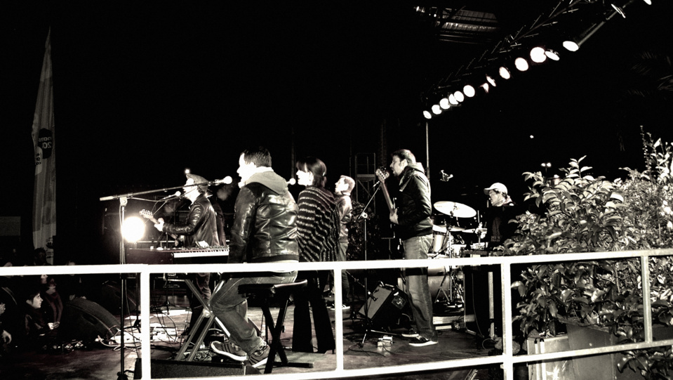 LANCEMENT SUPERBE DE L'ANNEE ECOLO A NANTES LANCEMENT SUPERBE DE L'ANNEE ECOLO A NANTES