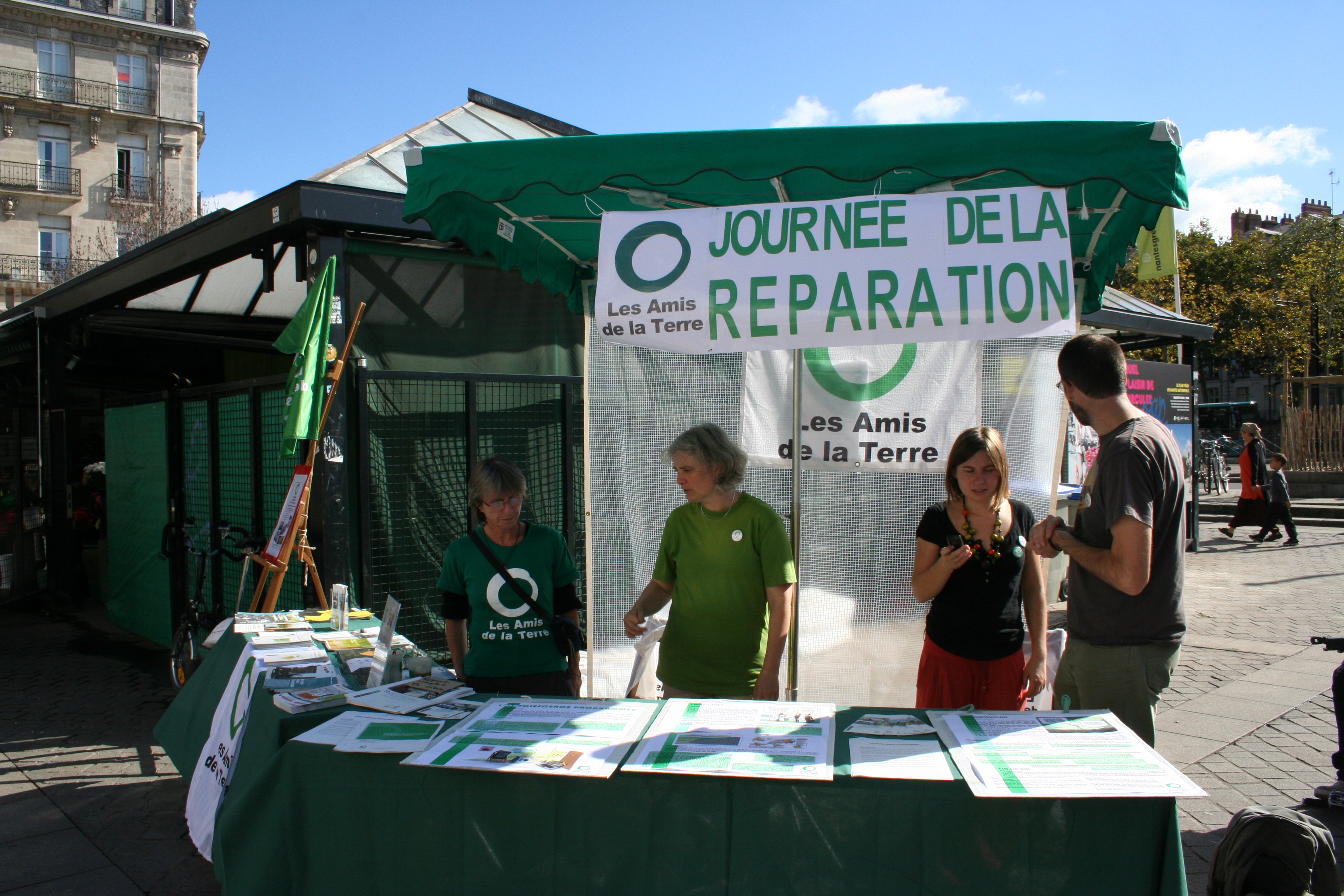 LA JOURNEE DE LA REPARATION A NANTES SAMEDI 5 OCT 2013