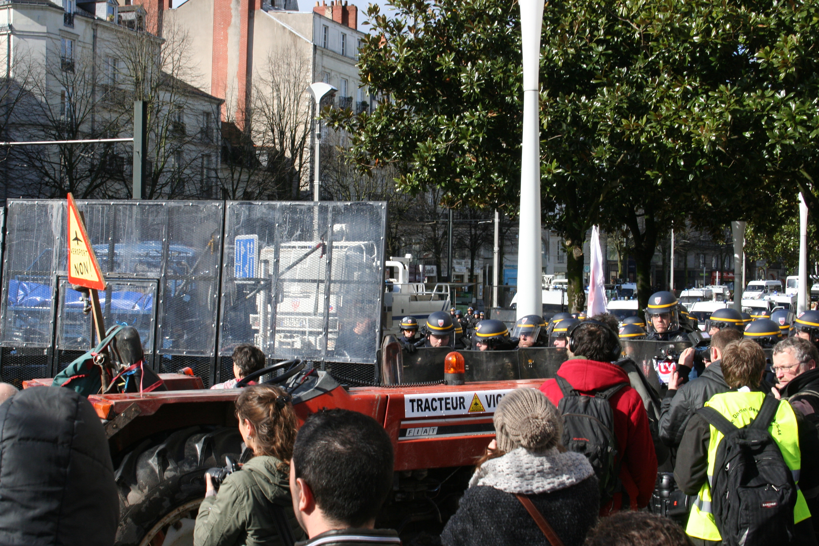 Et c'est là que ça va dégénérer!!! Et c'est là que ça va dégénérer!!!