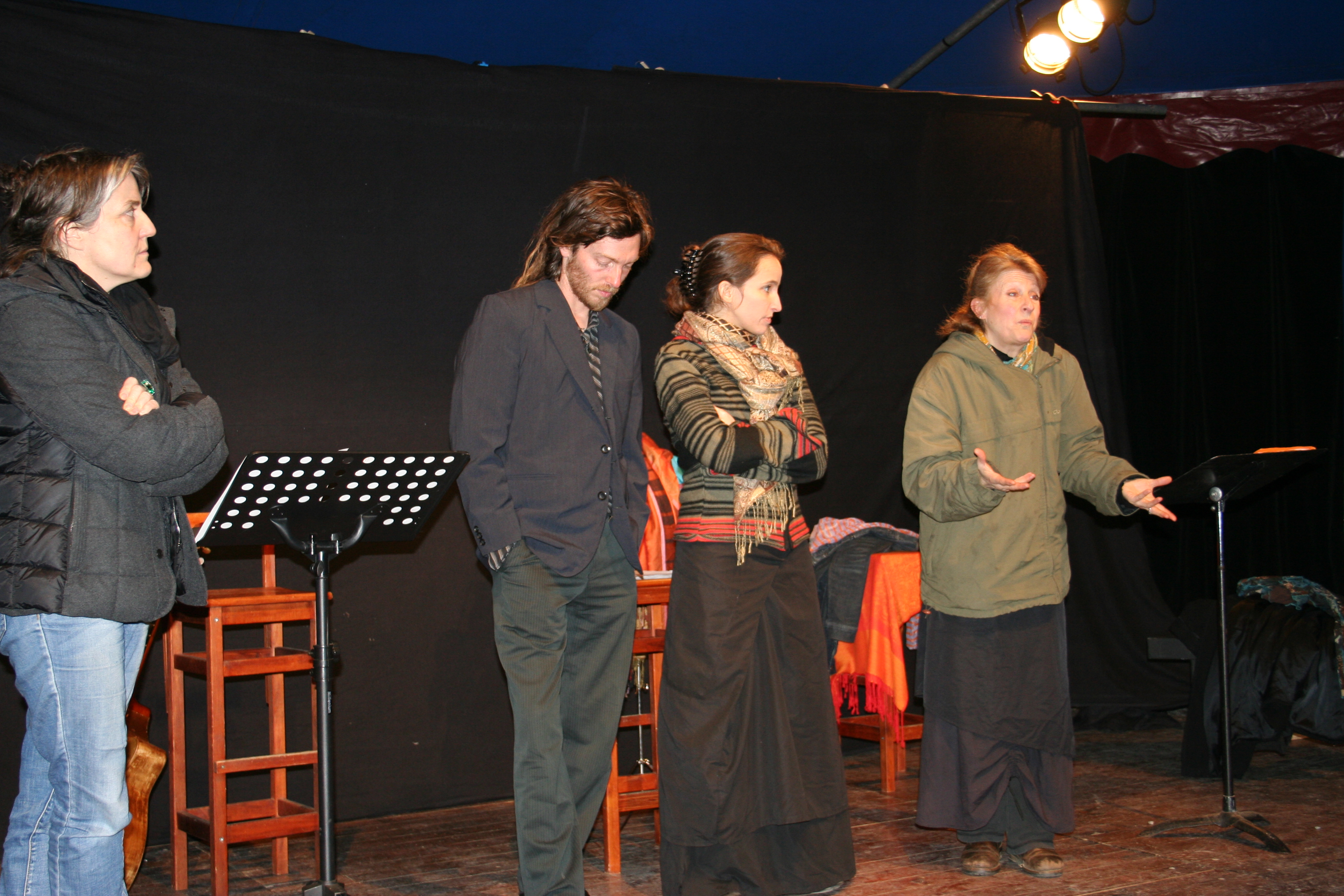 CHAPITEAU CULTURE EN MARCHE :  les Roms en action "politique" à Nantes