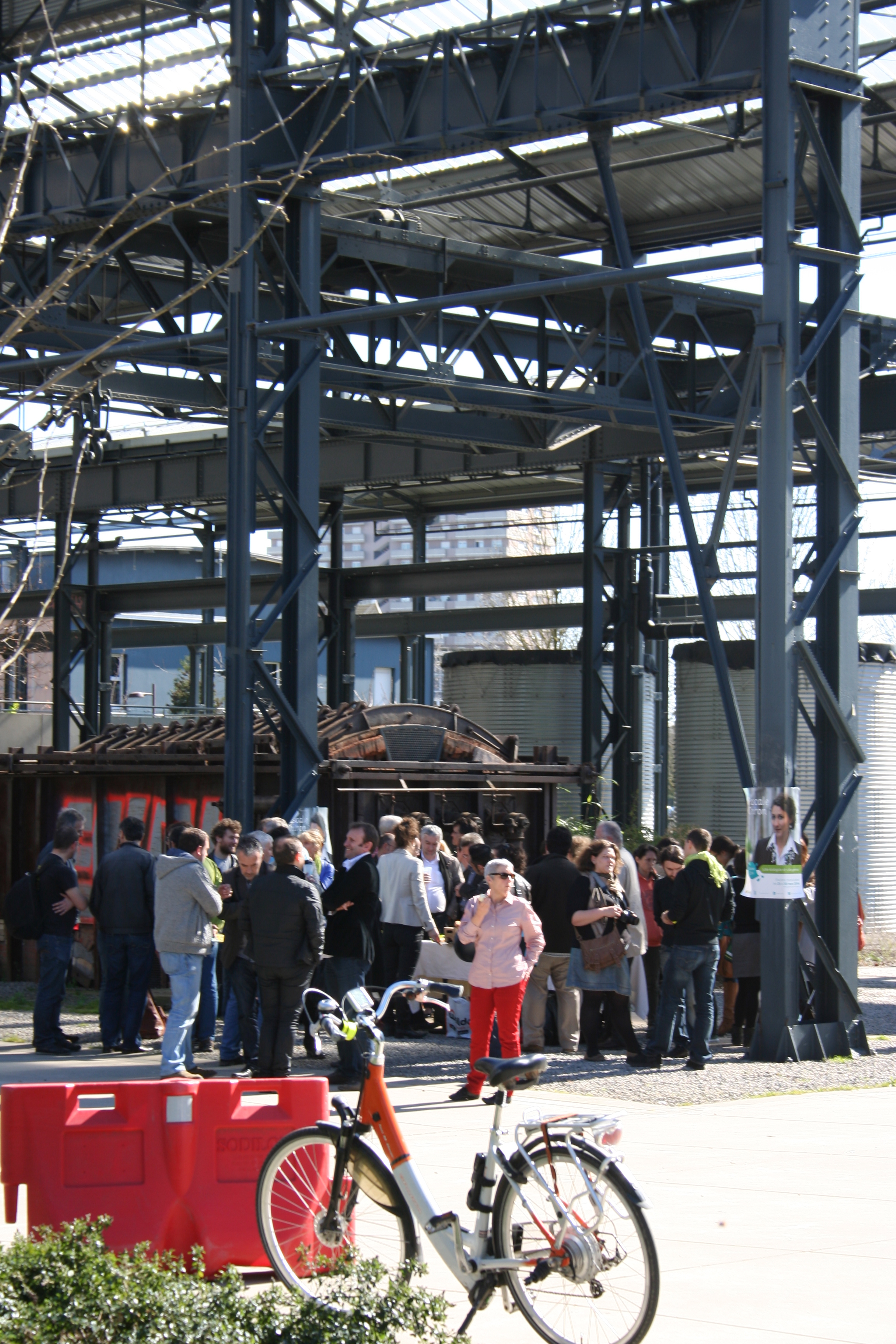 NANTES/12h00.Pascale CHIRON 2014 . Liste Ecologiste et citoyenne. Photos de ce midi....