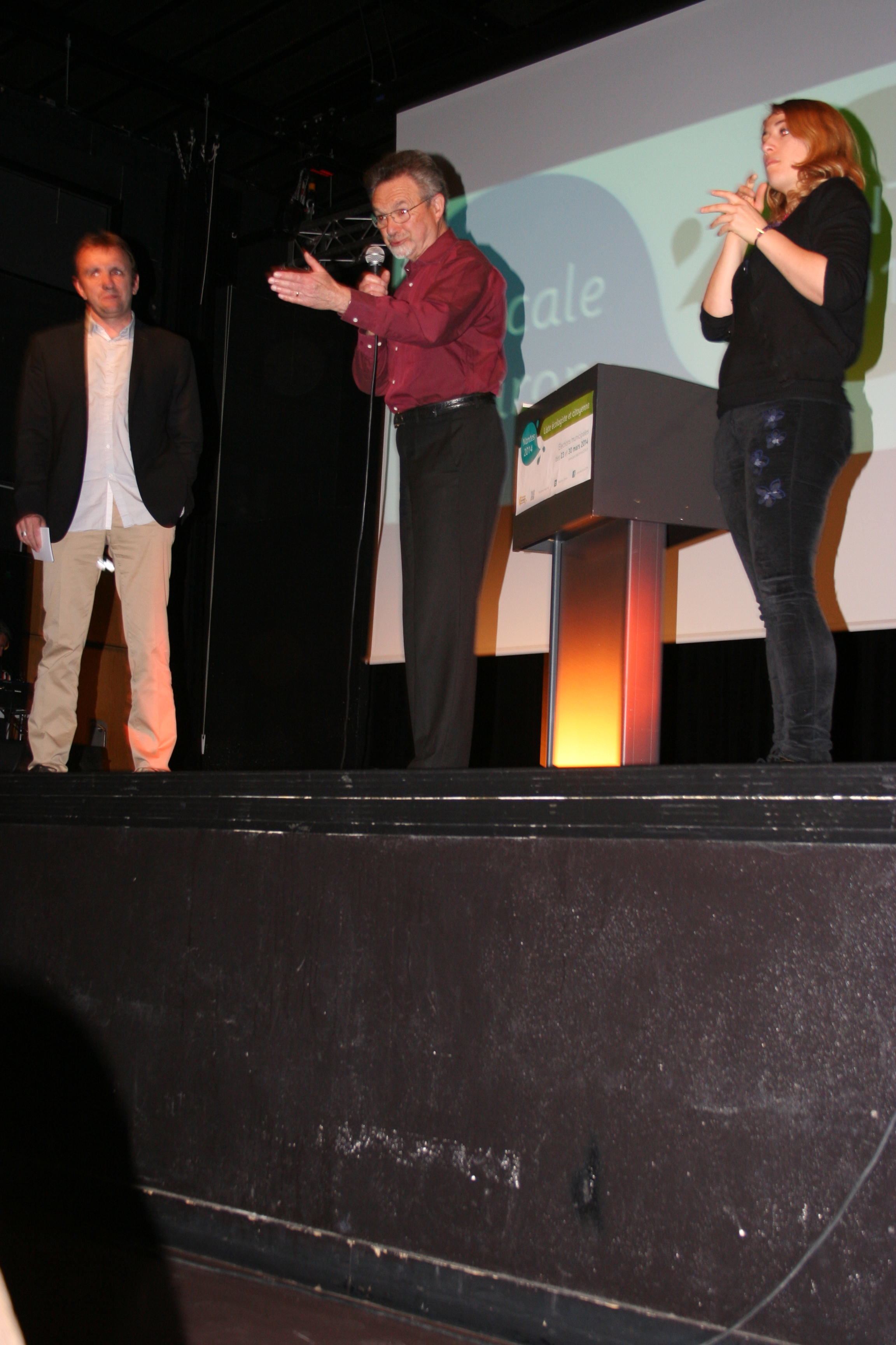 MEETING de PASCALE CHIRON :  LE DISCOURS ET LES PHOTOS INEDITES ! (1ère partie)