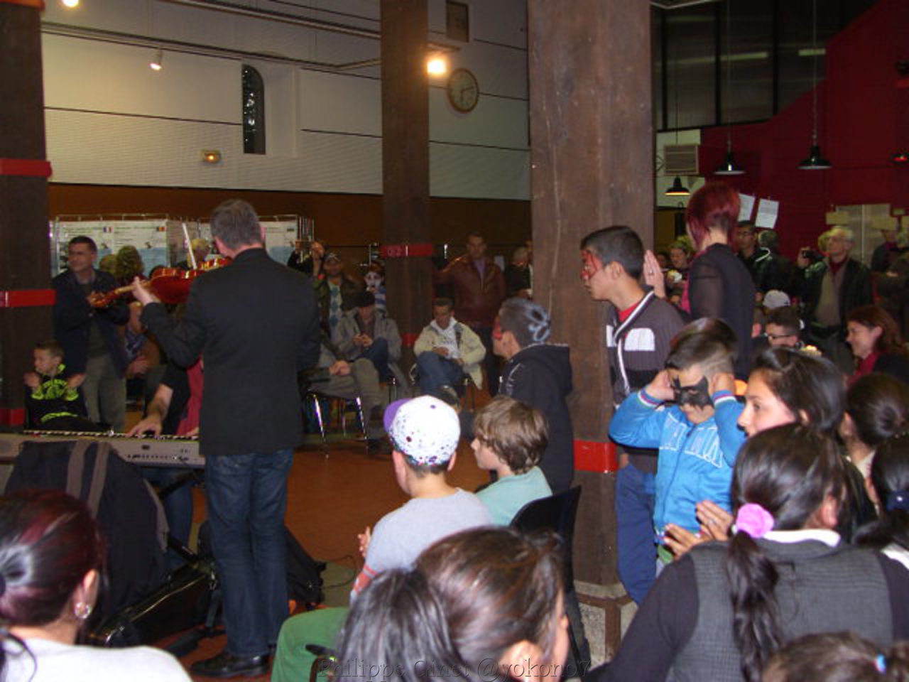 Le collectif Romeurope invitait à la fête ce samedi 22 mars. Un succès (2ème partie) Le collectif Romeurope invitait à la fête ce samedi 22 mars. Un succès (2ème partie)