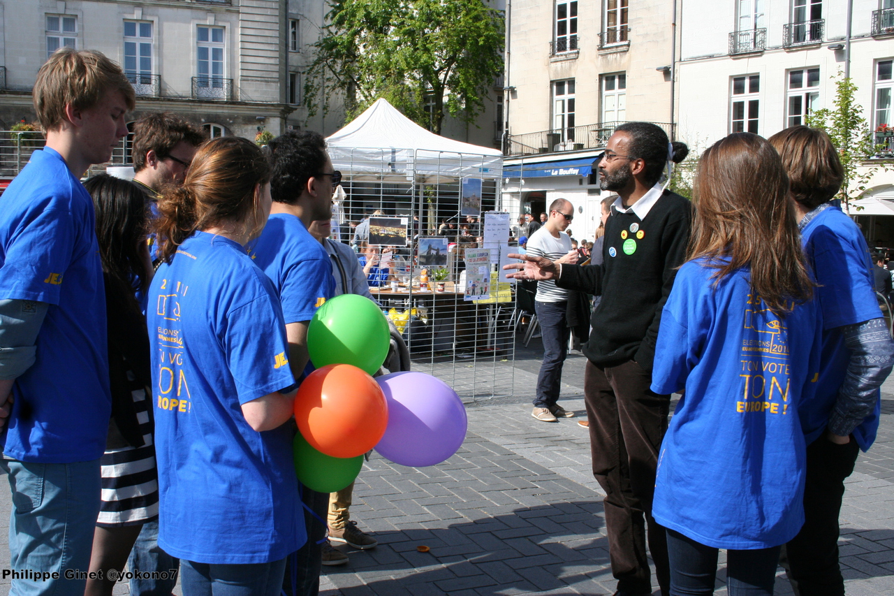 Le Village Européen de la Jeunesse au Bouffay à Nantes hier Le Village Européen de la Jeunesse au Bouffay à Nantes hier
