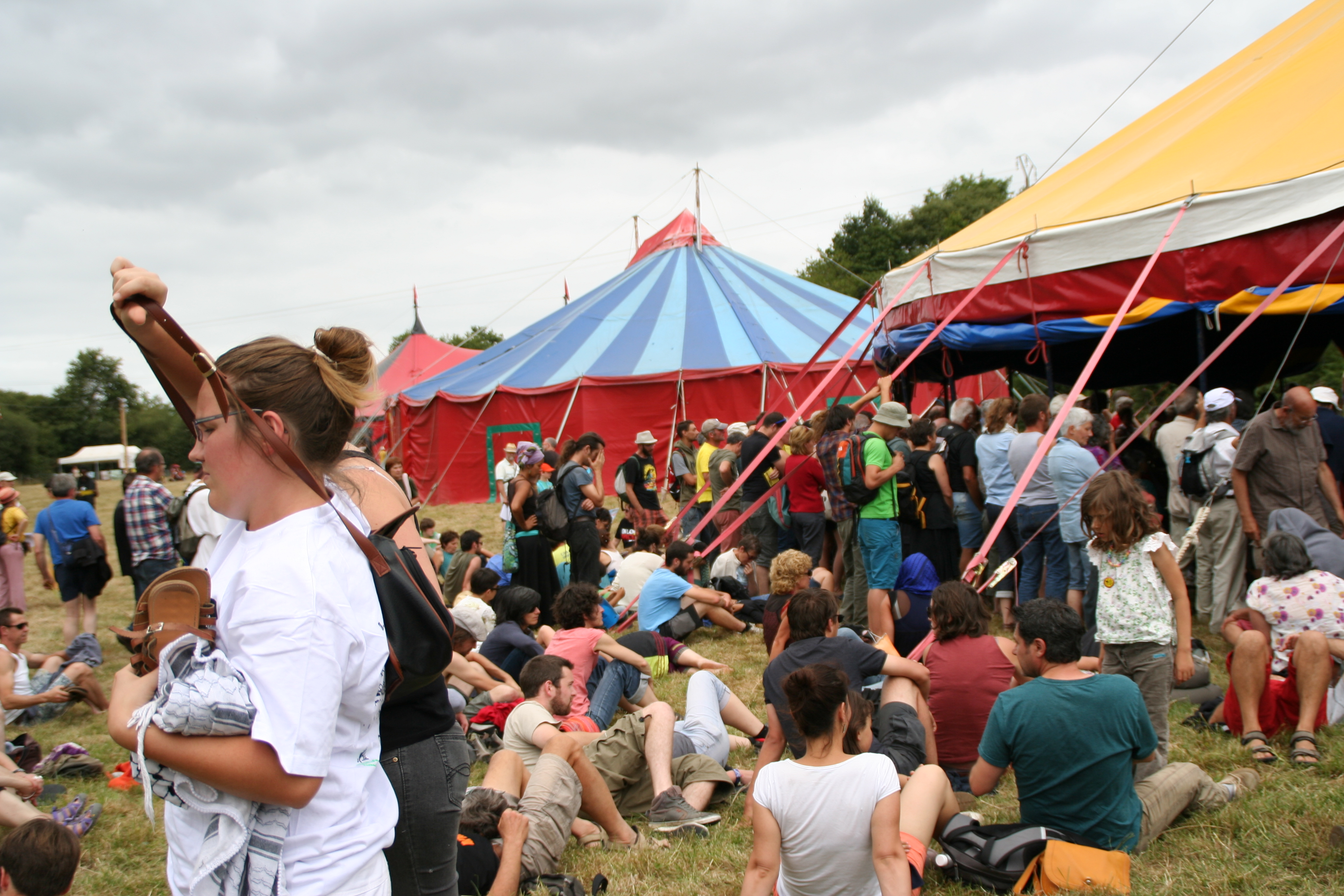 LES  TRAVAUX REPRENNENT A NOTRE DAME DES LANDES