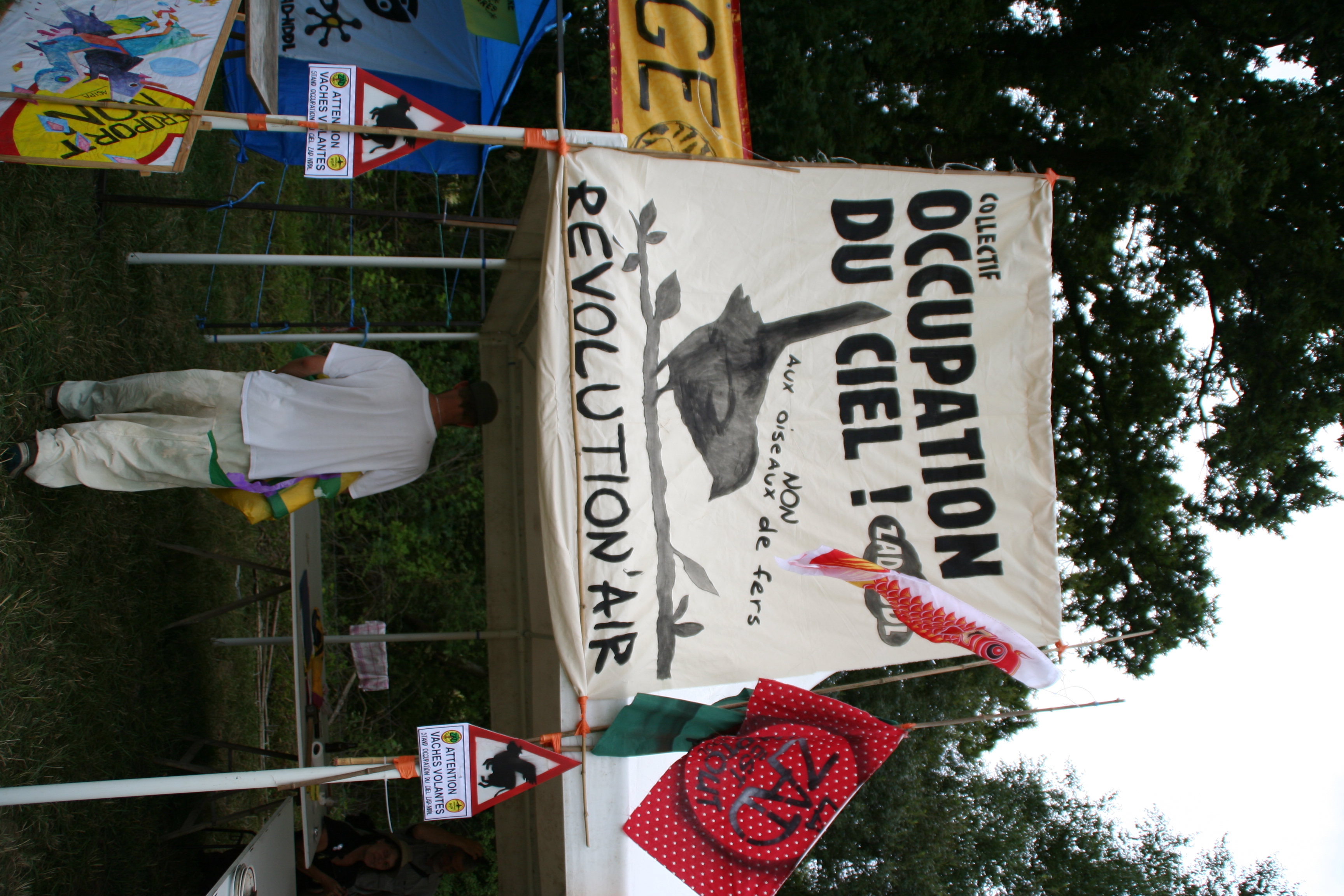 LES  TRAVAUX REPRENNENT A NOTRE DAME DES LANDES