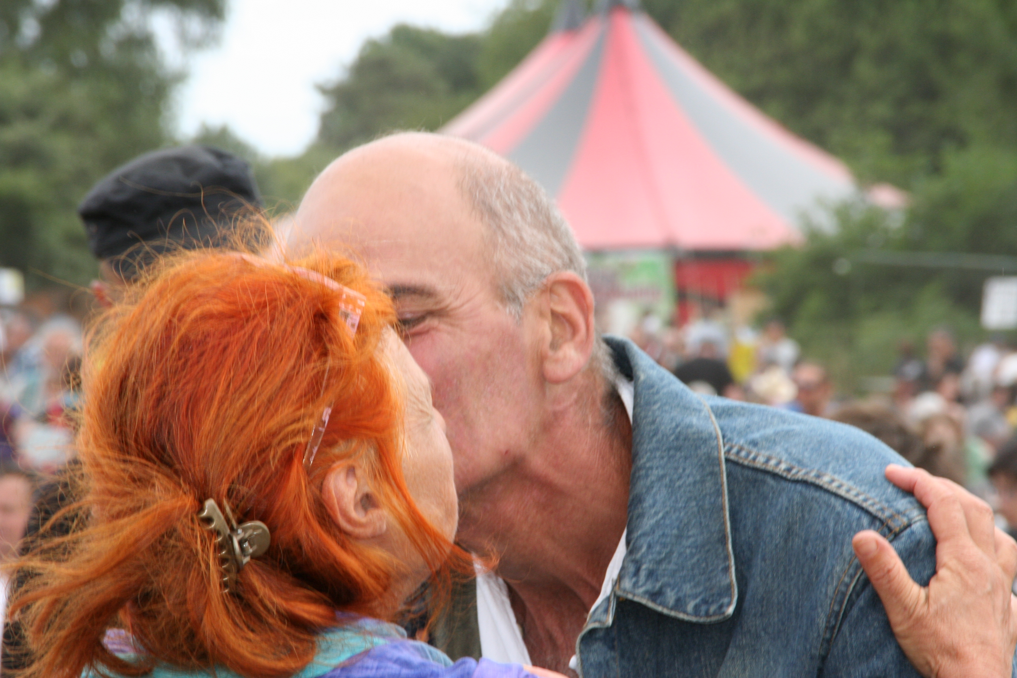 LES TRAVAUX REPRENNENT A NOTRE DAME DES LANDES LES TRAVAUX REPRENNENT A NOTRE DAME DES LANDES