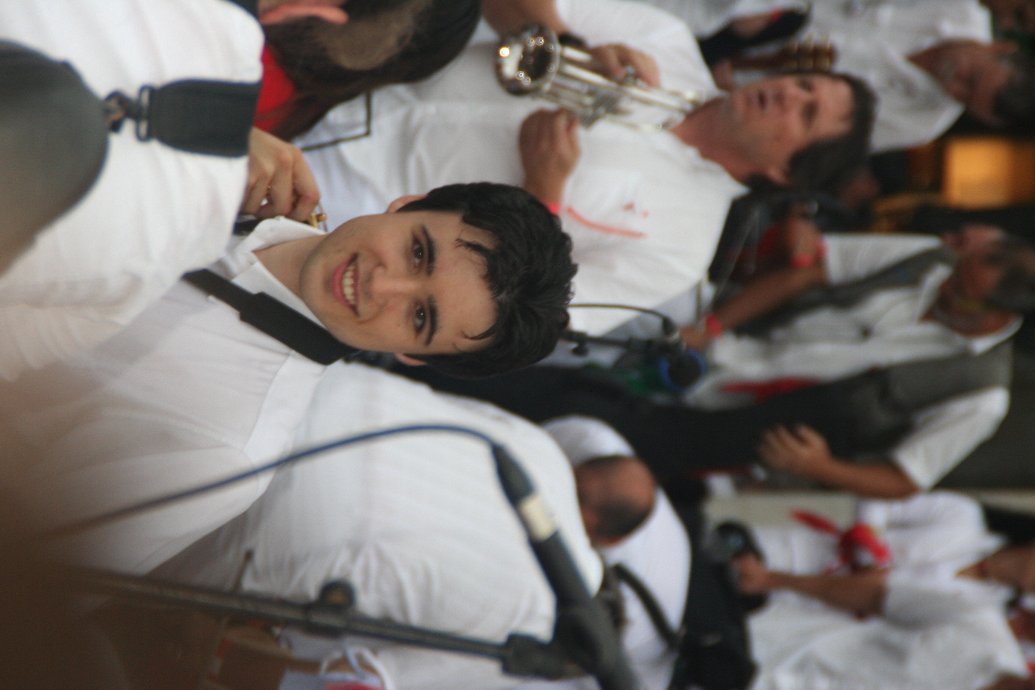 En intro avant que le Roi léon jette les clés de la ville En intro avant que le Roi léon jette les clés de la ville