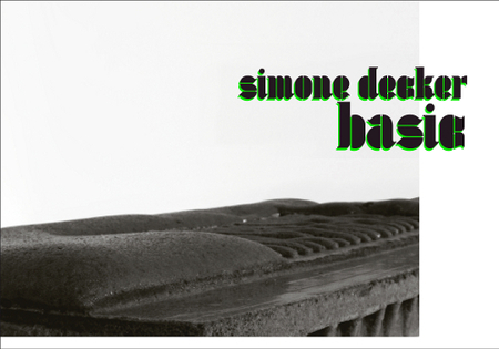 Exposition de Simone Decker, basic