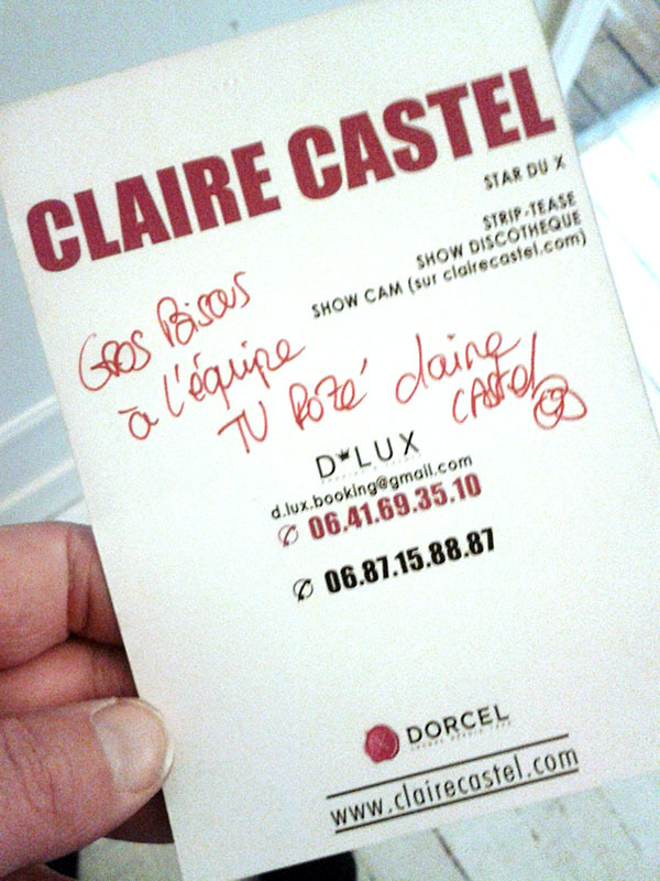 Claire Castel, Star du X, soutient TVREZE