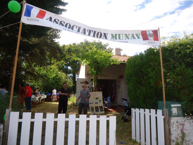 Plus de 60 personnes au pique-nique solidaire à Pornic au profit des enfants de la Cordilière des Andes au Pérou, Asso MUNAY d'Andahuaylas.