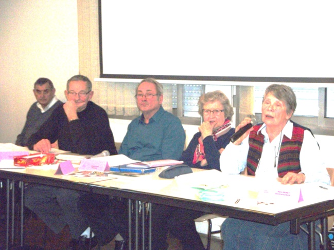 Le bureau et le rapport financier. Le bureau et le rapport financier.