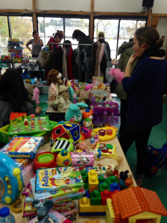 Broc des enfants au CSC Loire et Seil